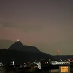 Estudio Com Vista Pro Cristo
